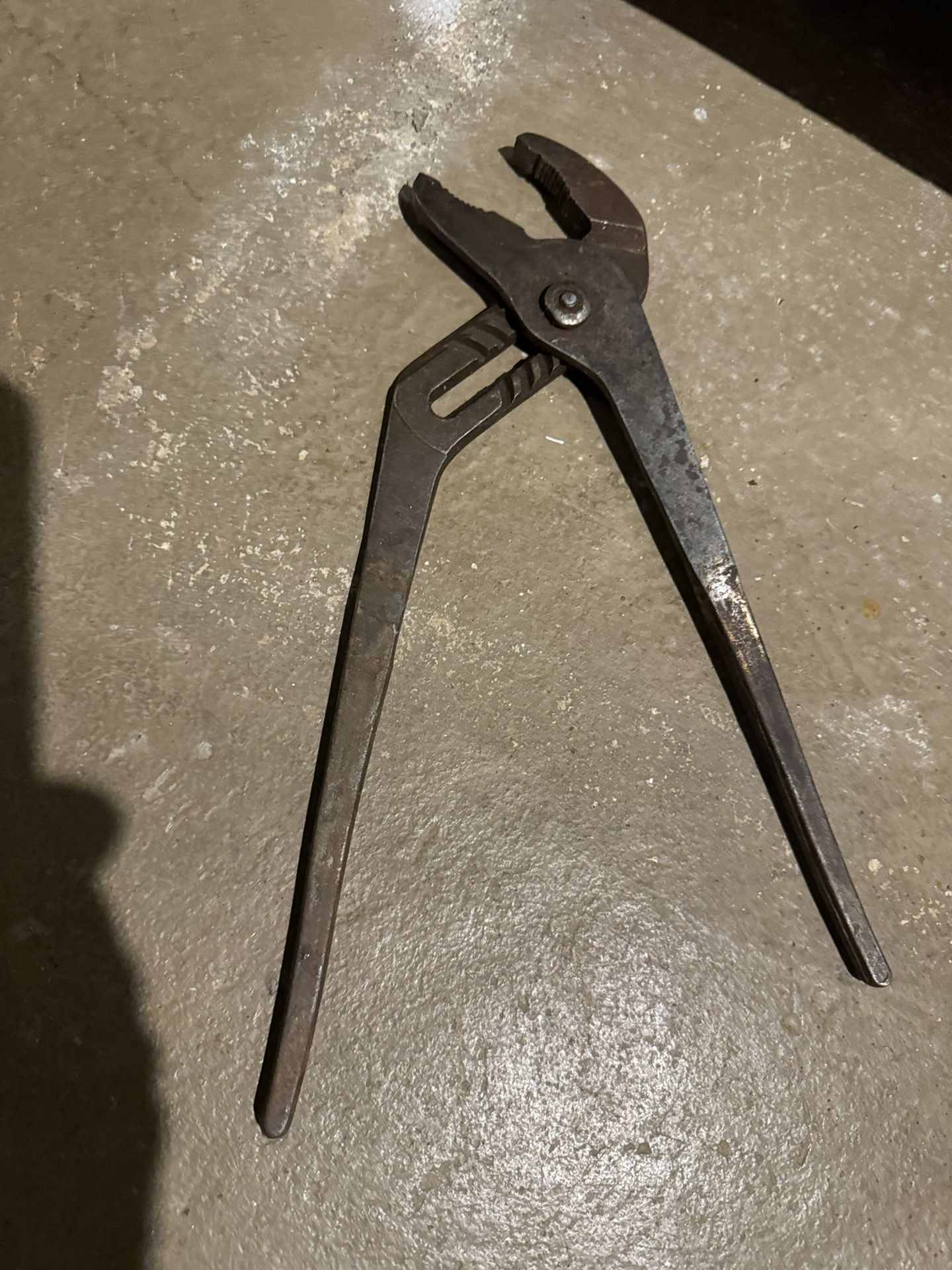 CHANNELLOCK PLIERS 11”