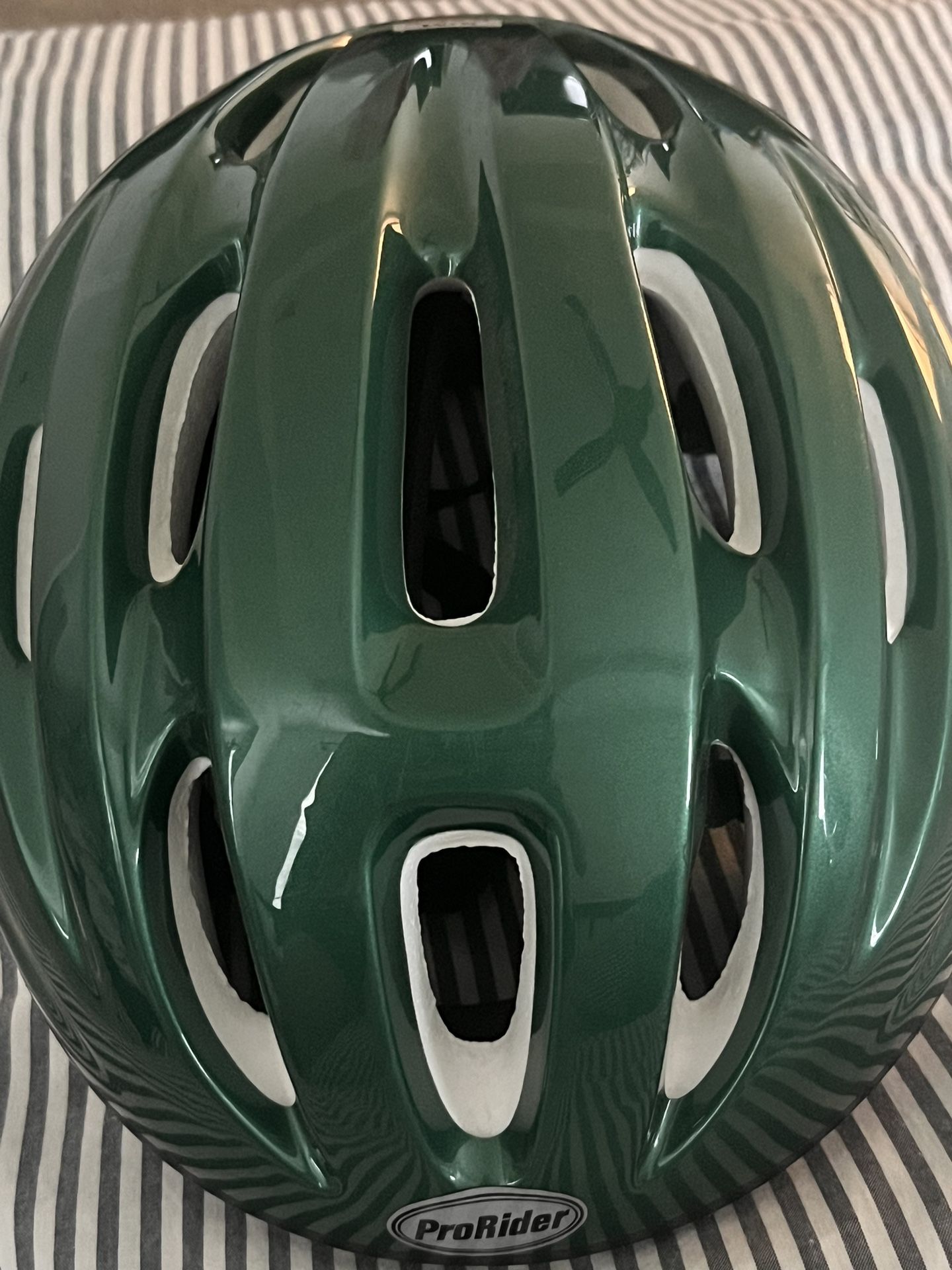 Youth Bike Helmet Size S/M , 22-23 5/8 inches