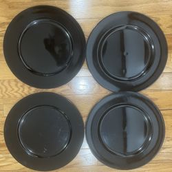 4  Used Plastic Black Plates 