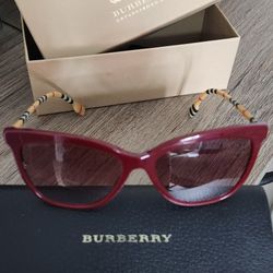 Woman Sunglasses Burberry 