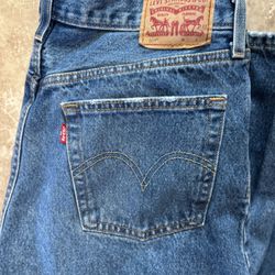 Women’s Levi’s size W29 L26 