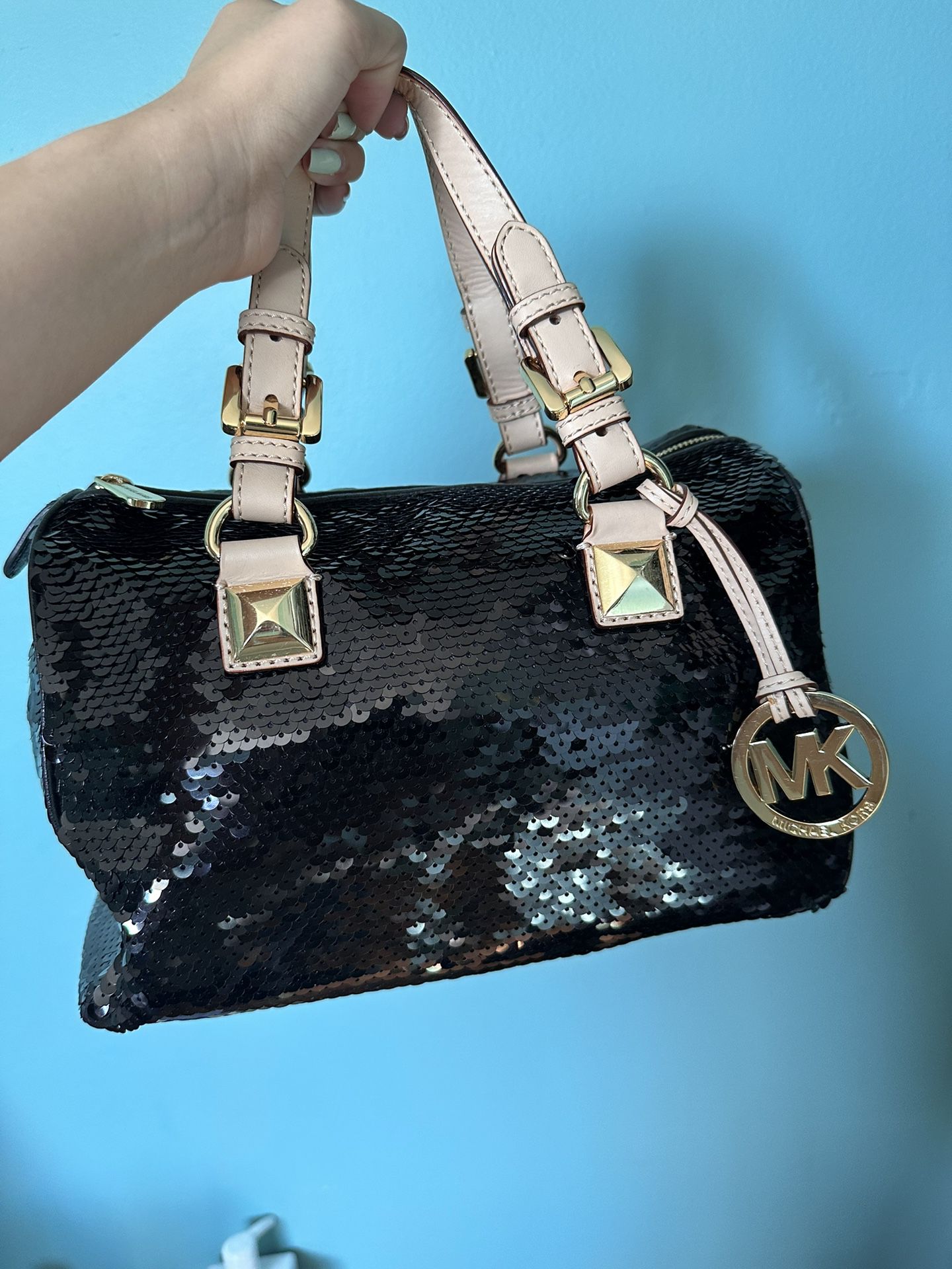 Michael Kors Sequin Handbag for Sale in City Of Industry, CA - OfferUp