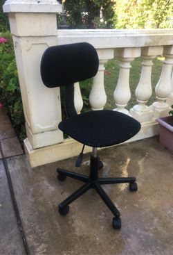 Office chair . Adjustable . Very good condition. Size small.