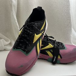 Women’s REEBOK composite work shoe