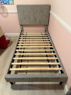 Twin size bed gray like new