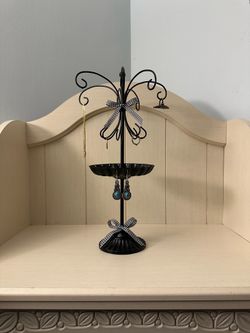 Black Metal Jewelry Holder ✨