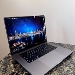 Macbook Pro M2 Pro 2023 16 Inch With Free Case