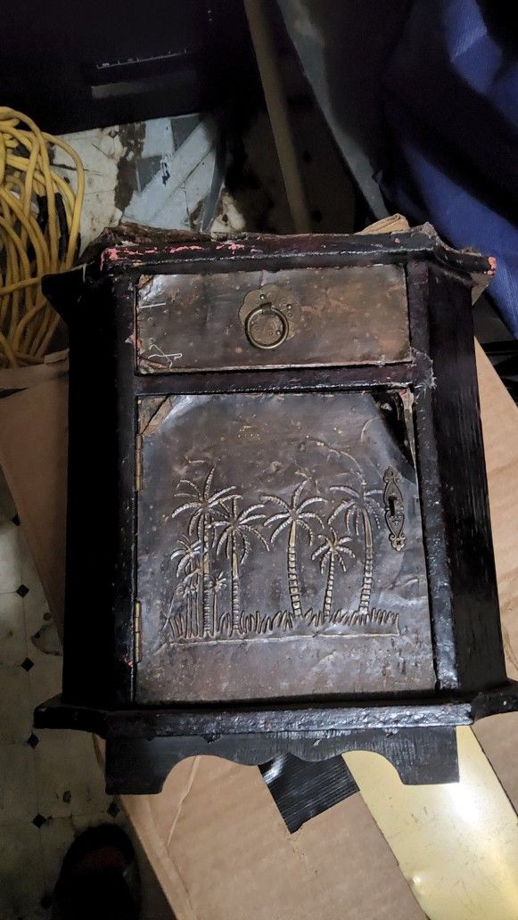 Vintage Jewelry Box