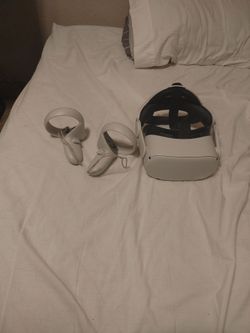 Oculus Quest 2 (READ DESCRIPTION)