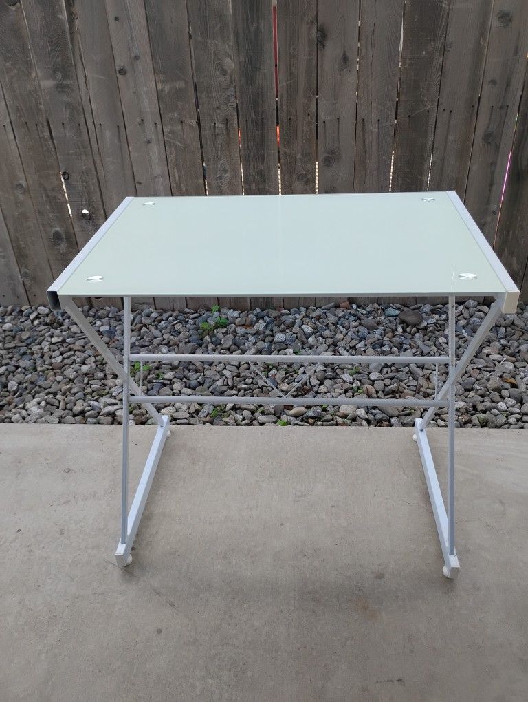 White Desk