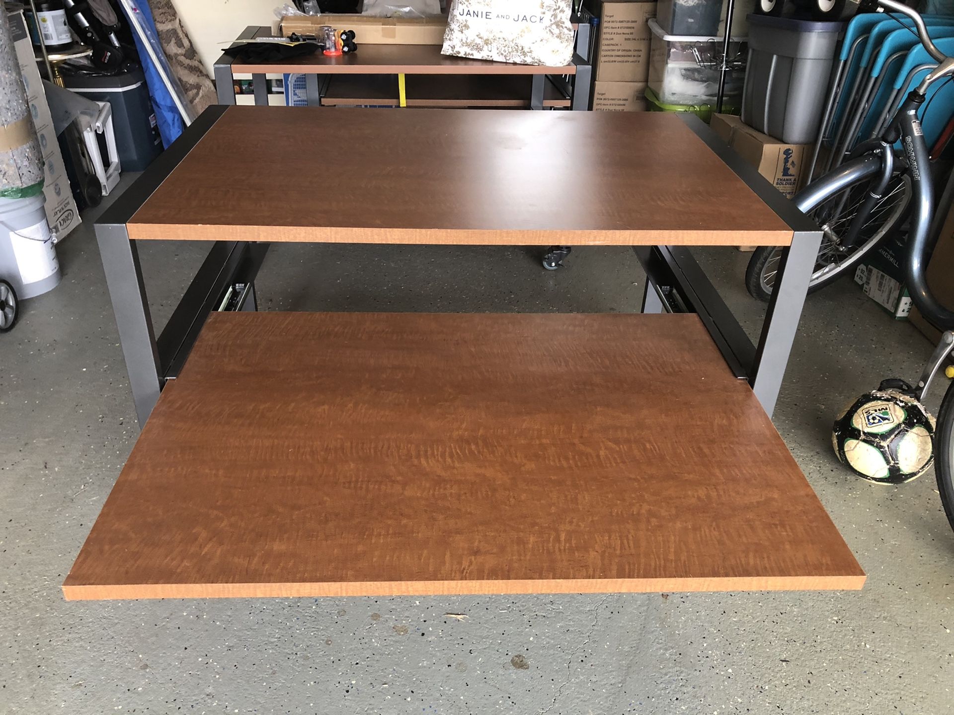 Table or clothes display table