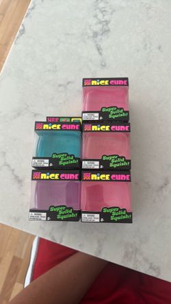 NEE DOH nice cube brand new sealed  and squishy dumplings