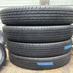 245 50 20 CONTINENTAL CROSS CONTACT SET OF 4 USED WITH 80% TREAD REMAINING.