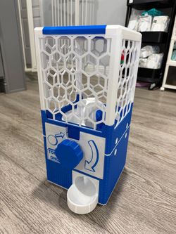 gachapon machine
