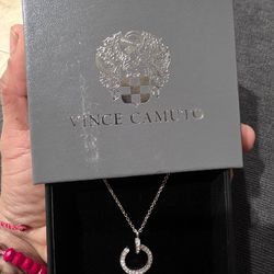 Vince camuto woman wach and necklace
