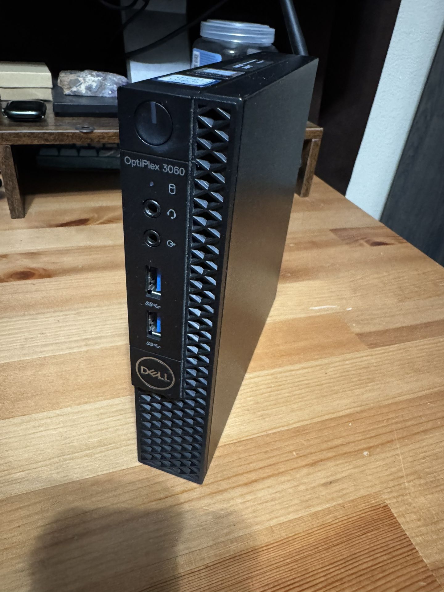 Dell OptiPlex 3060 Mini PC - 256 GB SSD - 8 GB RAM - Intel i5 - Microsoft Office 2021 - Windows 11