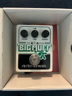 EHX Big Muff Pi Fuzz Pedal