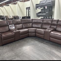 Brand New Reclining Leather Sectional Set 