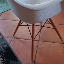 Mid Century  Modern Chair 