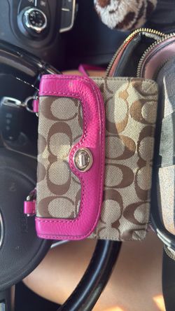 Coach Dylan Crossbody Wallet