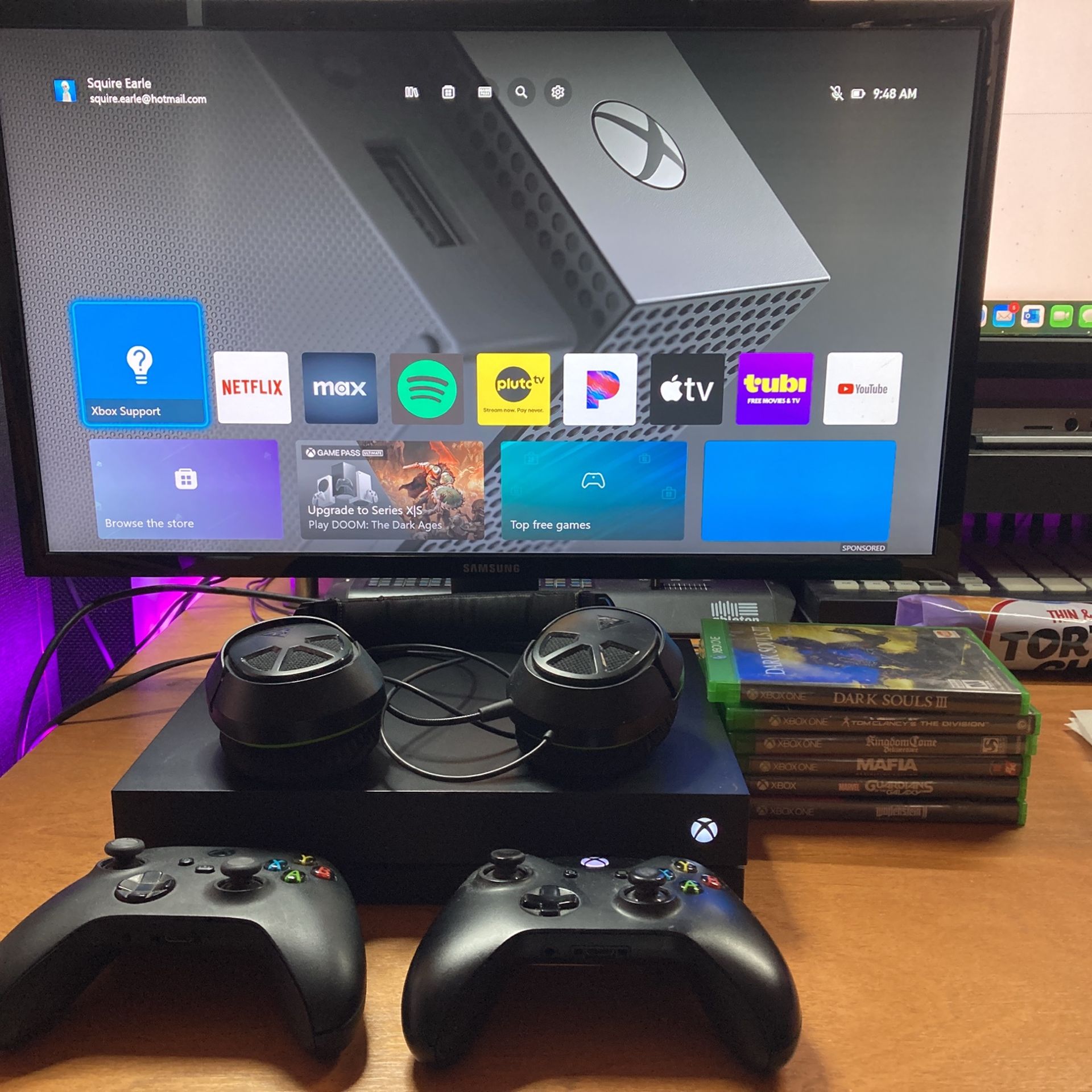 Xbox One X Bundle