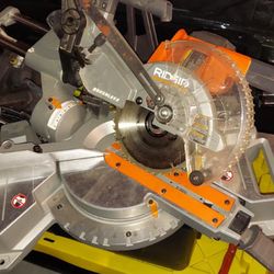 Miter saw 7.5”