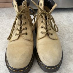 DR MARTENS BOOTS VINTAGE 