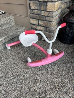 Radio Flyer Ziggle Kids Ride-On Toy.