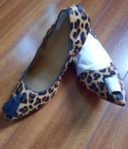 J. Crew Suede Tassel Stretch Pointed Toe Flats Leopard Print Size 6 Brand New 