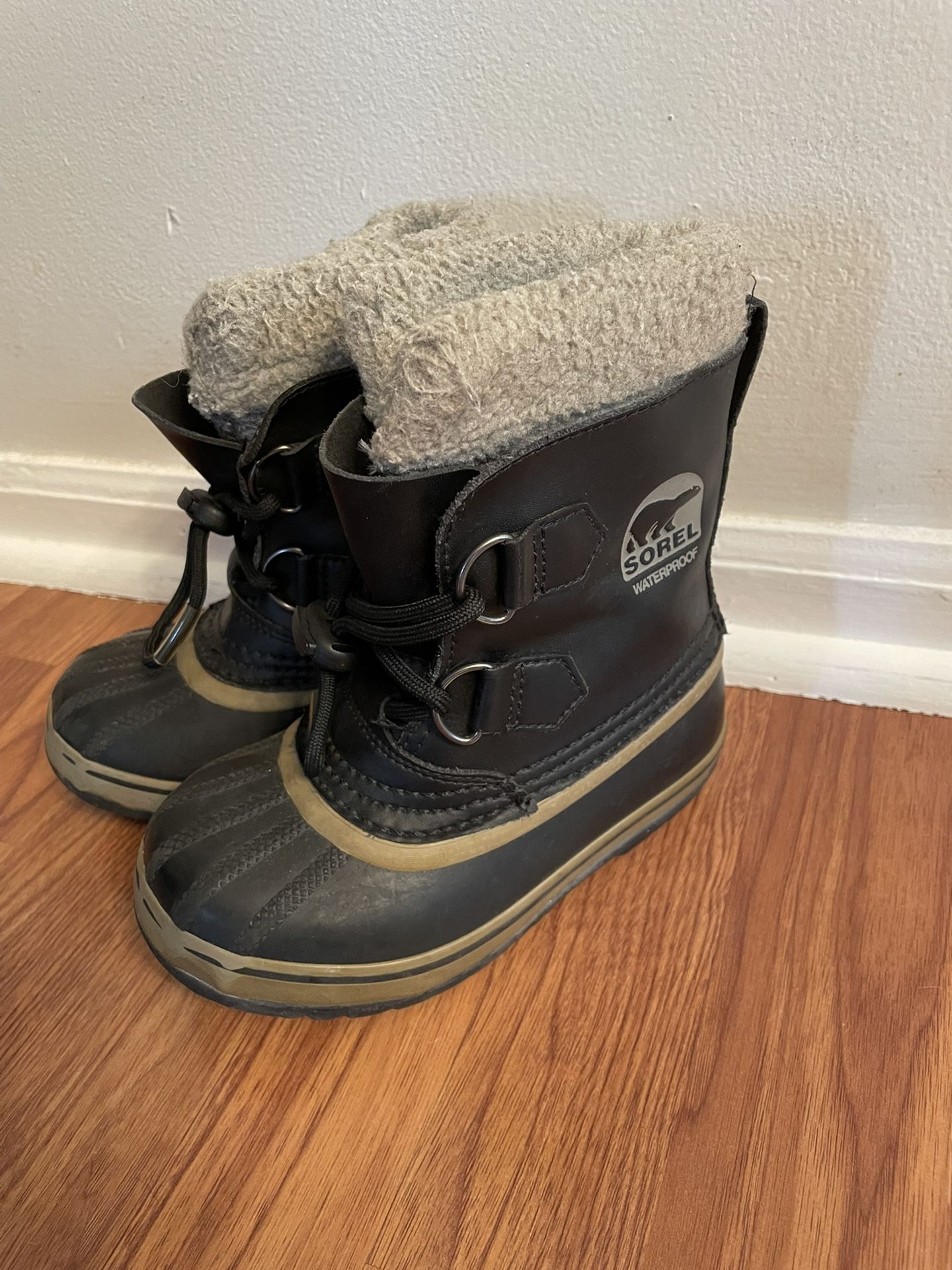 Sorel Boots Boys size 11