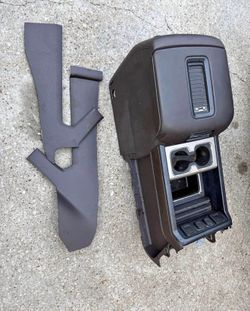 2014 /2018 GMC Or Chevy Center Console
