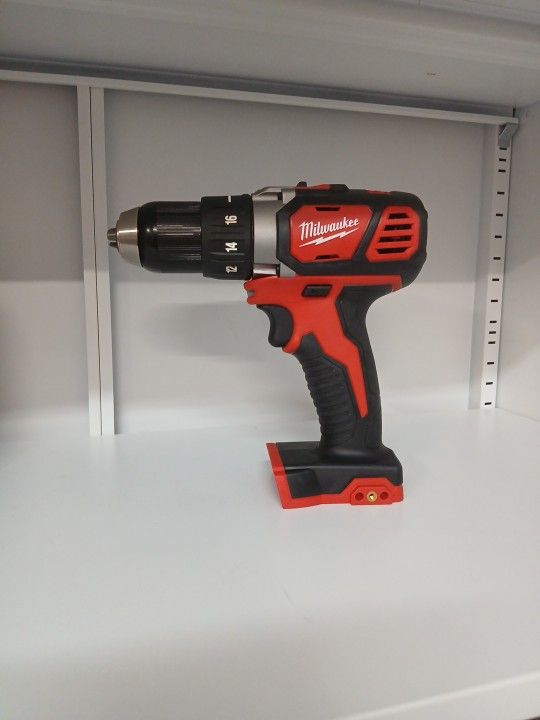 Milwaukee New M18 Drill Driver