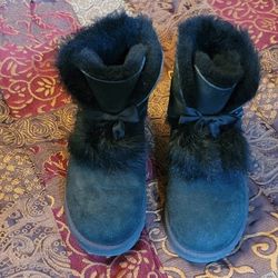UGGs Size 9