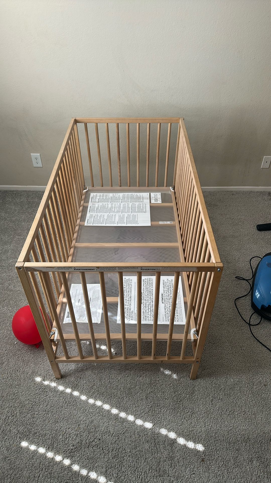 Ikea crib in perfect condition