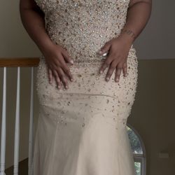 GOLD SPARKLE PROM DRESS