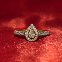 10k Yellow Gold Diamond Pear Drop Ring 0.44 ctw