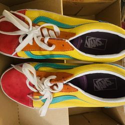 Rainbow Ladies Vans Lace Up - Low Tops Size 5 1/2