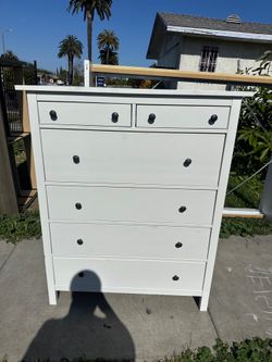 White Ikea Hemnes dresser