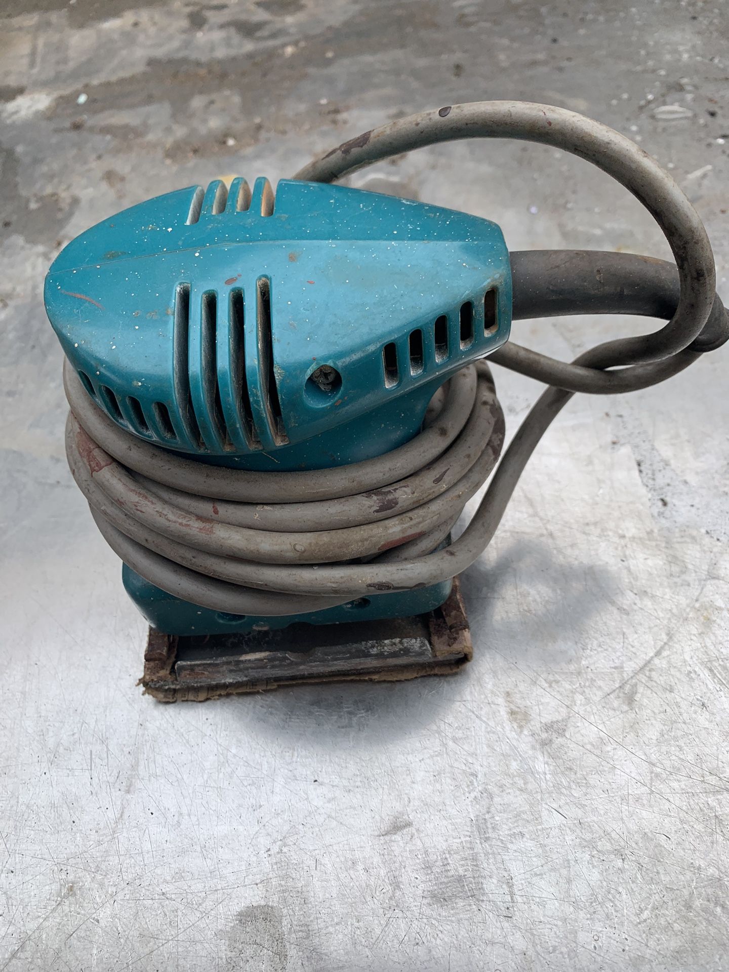Makita palm sander