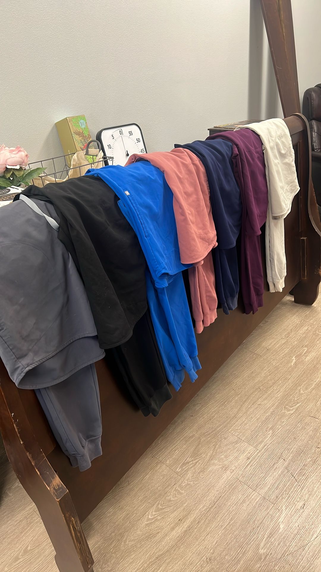 7 Pairs of Figs Scrubs!!!!!! Size Small