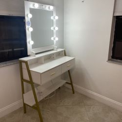 Space Vanity Set with Mirror and Light, Makeup Table with 2 Drawers, Shelf, Suitable for Bedroom, White