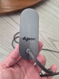 Dyson V8 power charging cord
