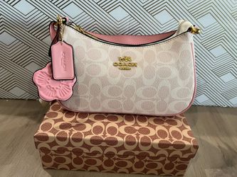 Shoulder bags