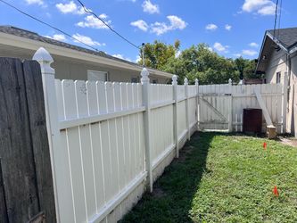White Vinyl Picket Fence with Gate