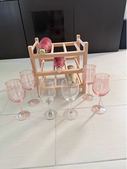 Wooden wine holder and 6 glass cups all for $5 bottles not included