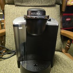 Keurig B140 Gourmet Single Cup Brewing System/ Commercial Grade