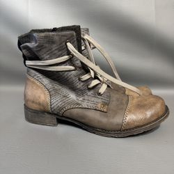 Rieker Payton 22 Boots Ankle Women's 41 US 10 Brown Newspaper Print Side Zip