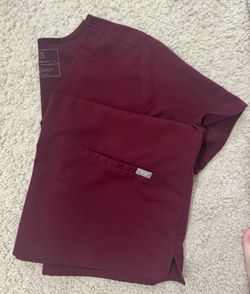 FIGS Large Burgundy Women Top