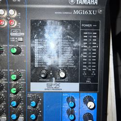 Mixer Yamaha. 12 Canales 