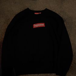 Medium Supreme Crewneck
